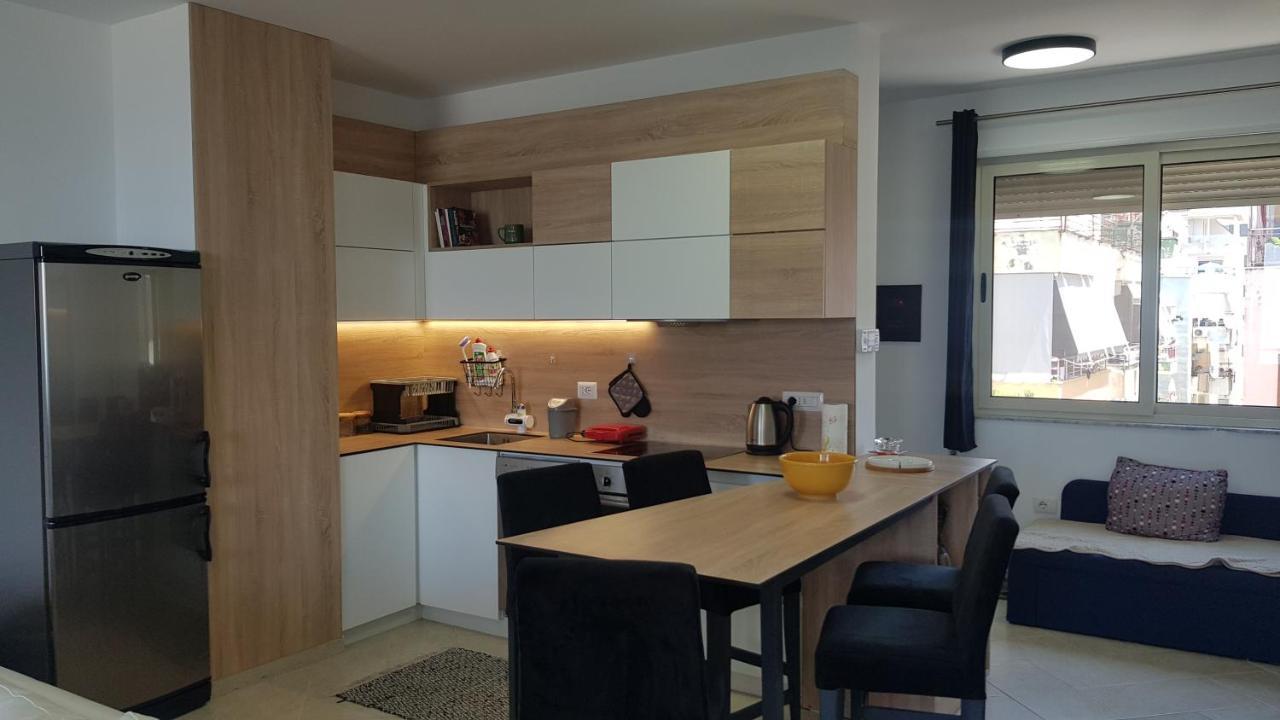 M&I Beach Apartment With Sea View ดูร์เรส ภายนอก รูปภาพ