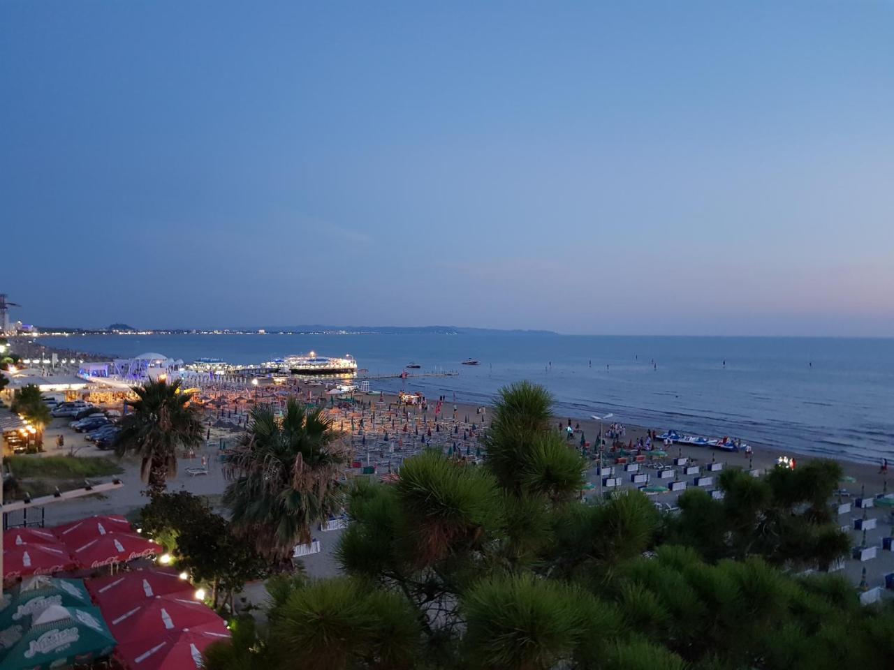 M&I Beach Apartment With Sea View ดูร์เรส ภายนอก รูปภาพ