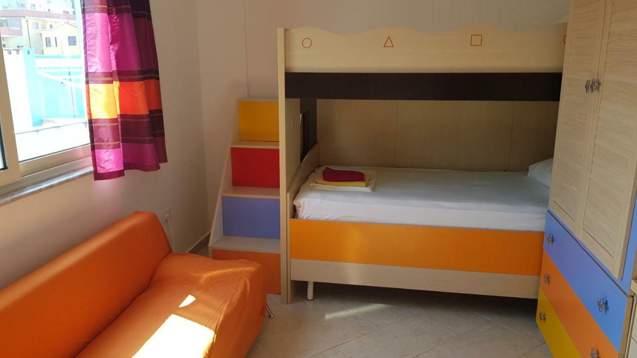 M&I Beach Apartment With Sea View ดูร์เรส ภายนอก รูปภาพ